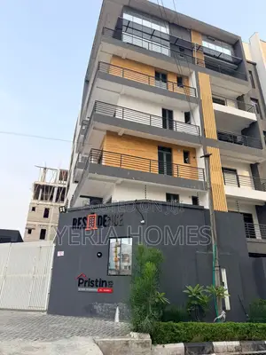 4bdrm Maisonette in Lekki Phase 1 for rent