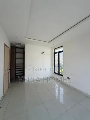 4bdrm Maisonette in Lekki Phase 1 for rent