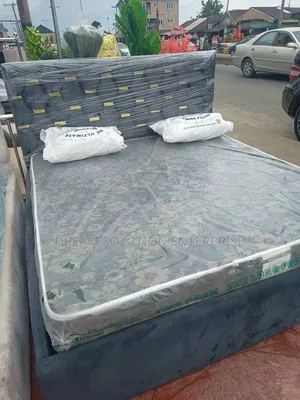 Standard 6/6 Bedframe With Mattress