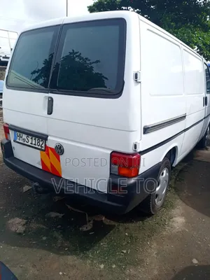 Volkswagen Transporter 2000 White
