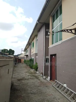 Ikeja: 27 Rooms Hotel for Lease