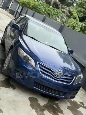 Toyota Camry LE 4dr Sedan (2.5L 4cyl 6AM) 2010 Blue