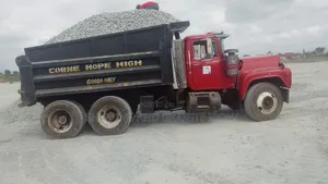Chippings and Stone Dust