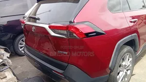 Toyota RAV4 Limited AWD 2020 Brown