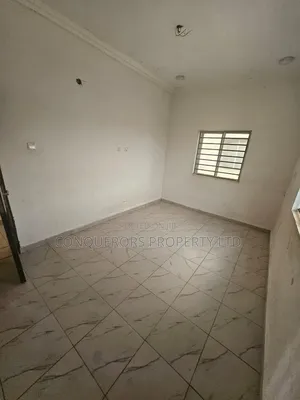2bdrm Block of Flats in Beside New Fha for rent