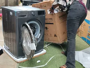 Brand New Lg Frontload Laundry Machine 10kg