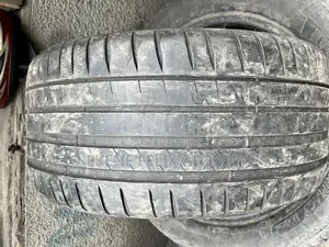 245/40/17 Mercedes Back Tyres