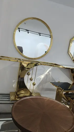 Mirror and Console