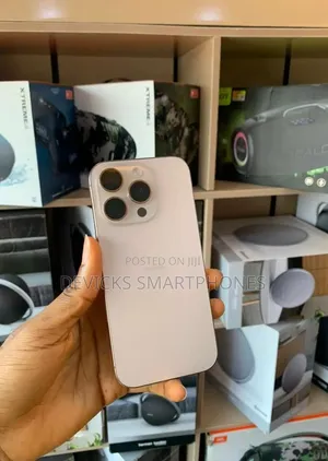 Apple iPhone 16 Pro 128 GB Gold