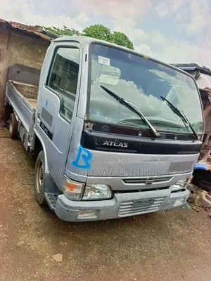 Nigeria Used Nissan Cabstar Petrol Engine 2002 Silver