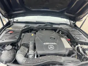 Mercedes-Benz C300 2015 Blue