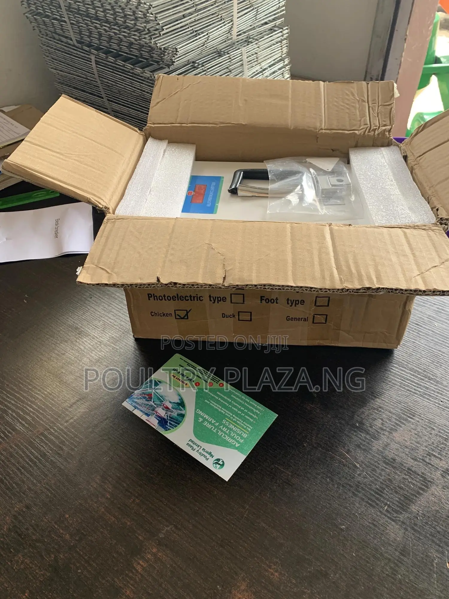 Automatic Debeaking Machine With Counter
