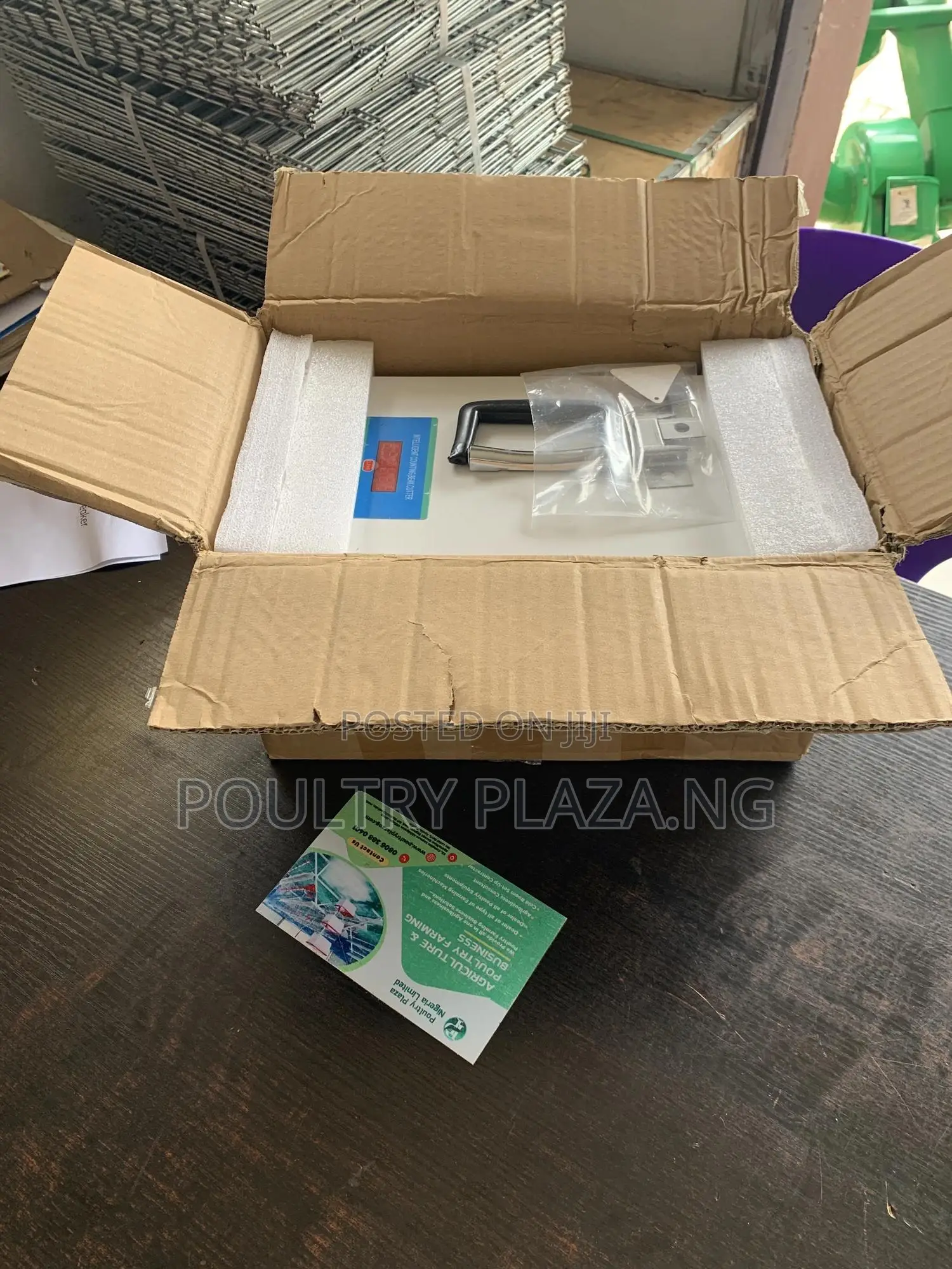 Automatic Debeaking Machine With Counter