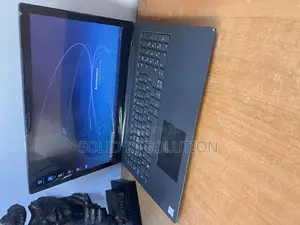 Laptop Lenovo V130-15IKB 8GB Intel Core i5 HDD 256GB