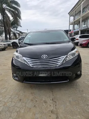Toyota Sienna 2014 Black