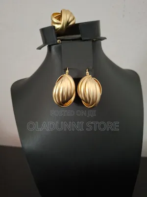 Earring and Pendant Replica