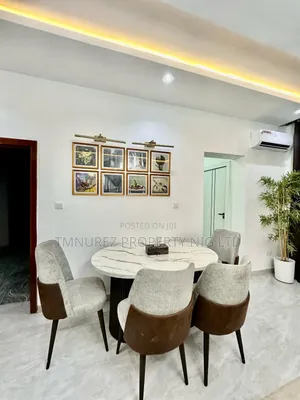 3bdrm Apartment in Lekki Phase 1 for rent