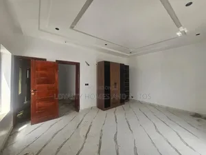 4bdrm Duplex in Parkview Estate for sale