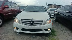 Mercedes-Benz C300 Luxury 4Matic Sedan AWD (3.0L 6cyl 7A) 2010 White