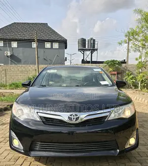 Toyota Camry XLE V6 4dr Sedan (3.5L 6cyl 6A) 2013 Black