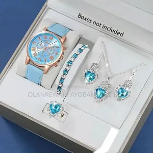 Women's Watch, Luxury Gold Quartz Watch Love Bracelet Set