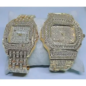 2pcs Sleek Gold Wristwatch for Ladies Gentlemen