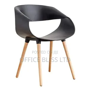 Ribbon Pp Dinning Chair - Black
