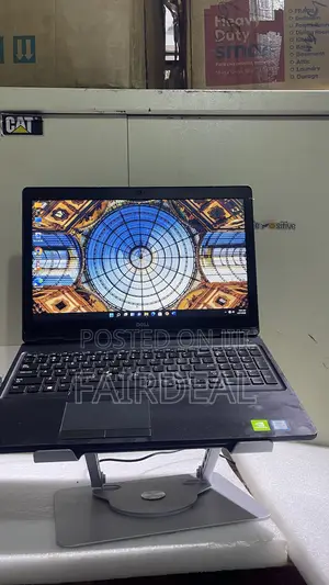 Laptop Dell Precision 3520 8GB Intel Core i7 SSD 256GB