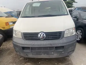 Volkswagen Transporter 2004 White