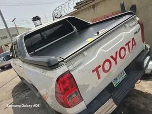 TRD Spoiler and Roller Boot Cover Hilux