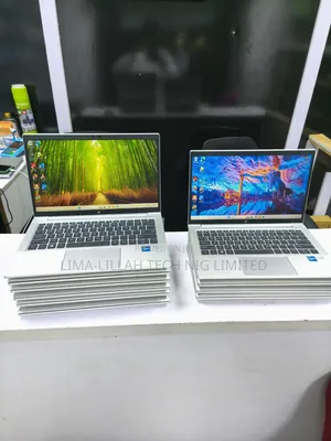 Laptop HP EliteBook 830 G8 16GB Intel Core i7 SSD 512GB