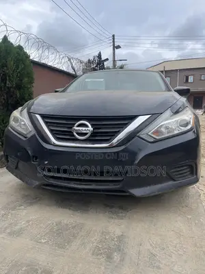 Nissan Altima 2019 Black