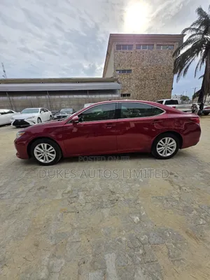 Lexus ES 2015 Red