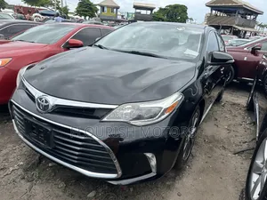 Toyota Avalon XLE Premium FWD Sedan (3.6L 6cyl 6A) 2016 Black