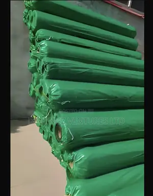 Instant Green; 100% Gorgeous Carpet Grass Rug