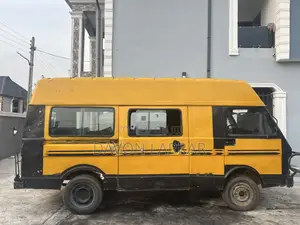 Volkswagen LT 2002 Yellow