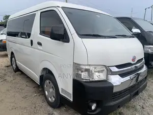 Toyota HiAce 2013 White