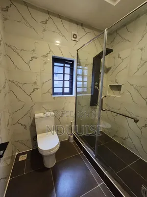 4bdrm Townhouse / Terrace in Off Palace Road, Victoria Island Extension