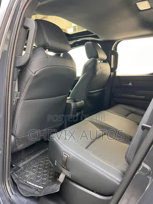 Toyota Tacoma TRD Sport Double Cab 4WD 5.0 ft. SB (Automatic) 2025 Gray