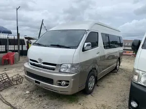 Toyota HiAce 2015 White