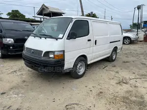 Toyota HiAce 1998 White