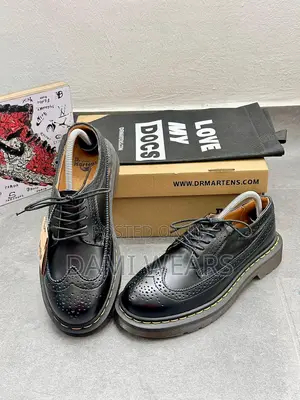 Dr Martens Brogues