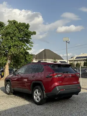 Toyota RAV4 XLE Premium AWD 2020 Red