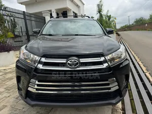 Toyota Highlander 2016 Black