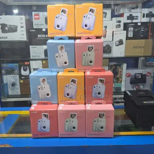 Fujifilm Instax Mini 12
