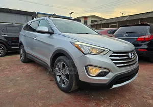 Hyundai Santa Fe SE AWD 2016 Silver
