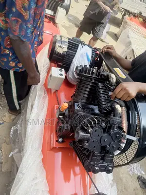 Air Compressor 300 Liters 4 Piston 12.5bar