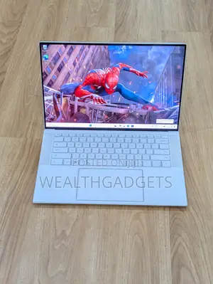 Laptop Dell XPS 15 16GB Intel Core i7 SSD 1T