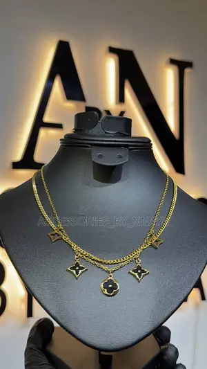 Elegant Gold Layered Necklace for Women