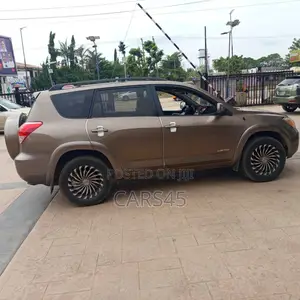 Toyota RAV4 2007 Gold